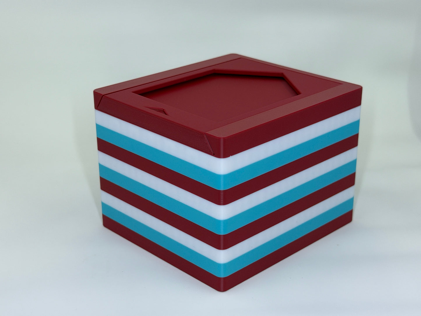 Commander Deck Box - Holds Up To 100 Double-Sleeved Cards